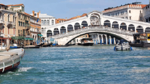 Read more about the article Dosensuchen am Canal Grande
